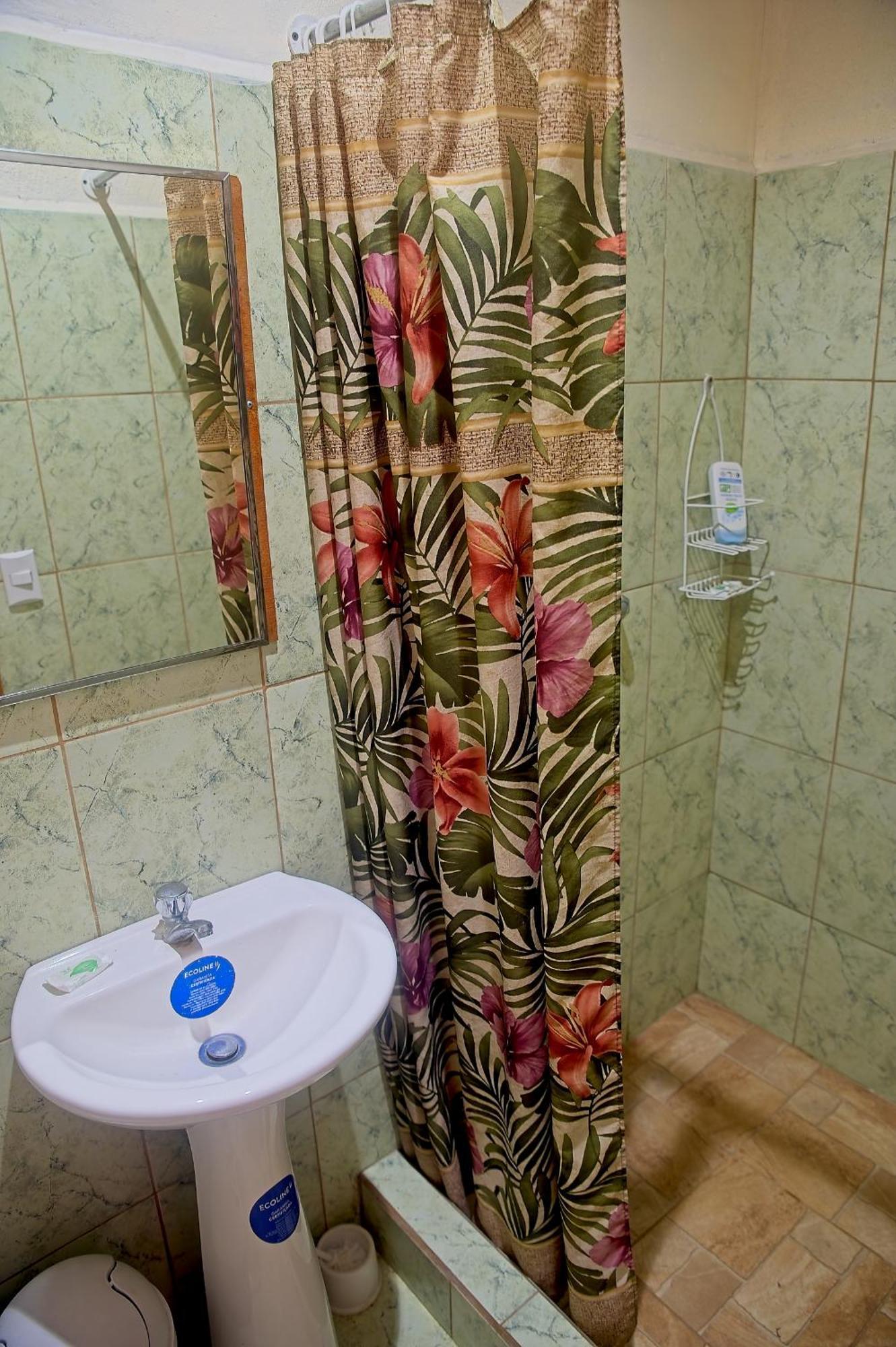 Mar Caribe Pv Hotel Puerto Viejo de Talamanca Luaran gambar